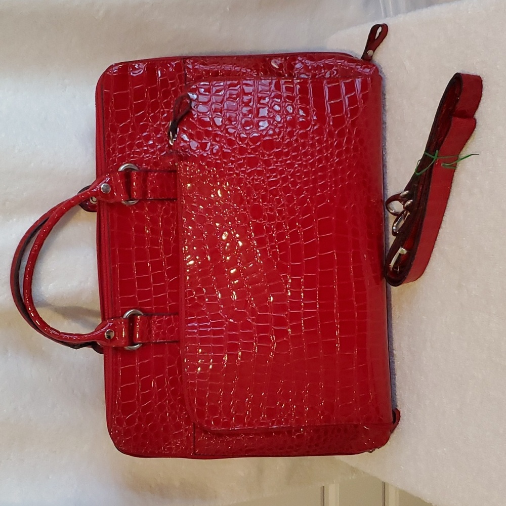 Naturalizer Red Croc-Embossed Laptop Case